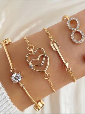 Gold-Tone Heart & Arrow Bracelet Set - Unbranded
